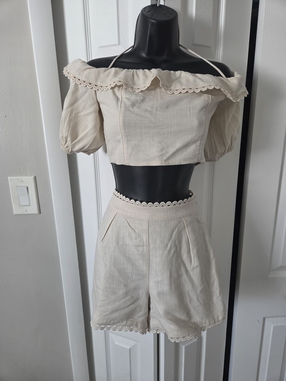 Express Cream Off-Shoulder High-Waist Shorts Set